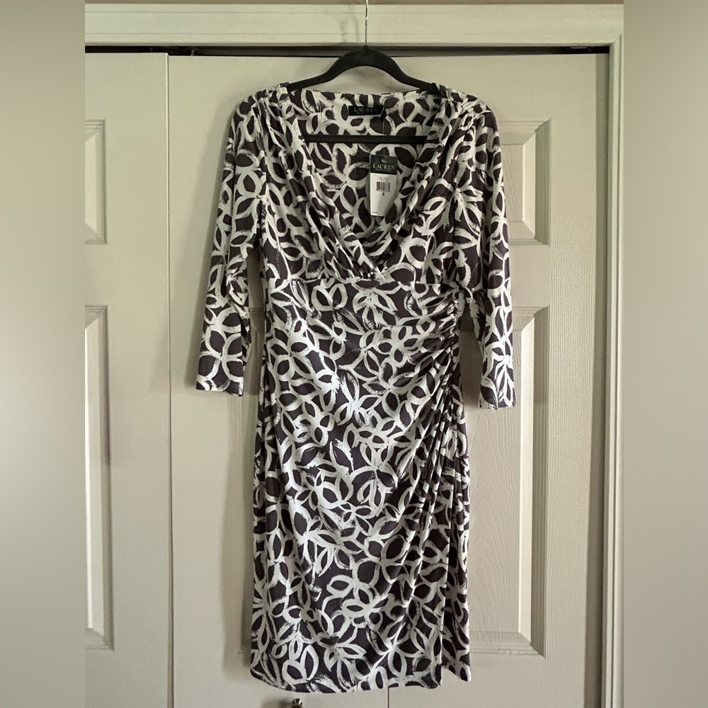 Lauren Ralph Lauren Dress Women’s Size 8 Faux Wrap Sheath Dress Gray Floral NWT